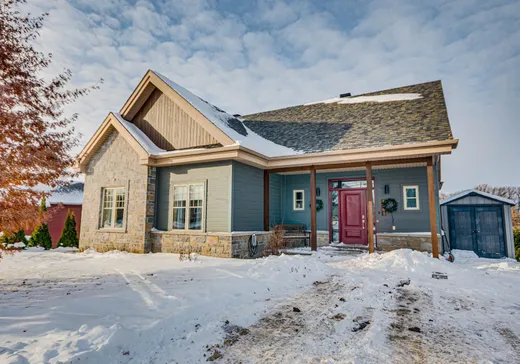 Two or more stories for sale - 1265 Rue Léger, Salaberry-de-Valleyfield, J6S6C7