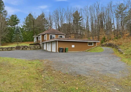 Maison à vendre - 17 Ch. des Lilas, Ste-Anne-Des-Lacs, J0R 1B0