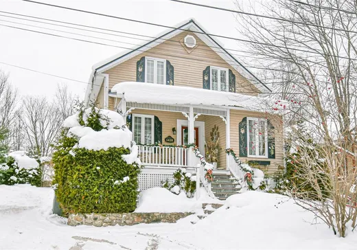 Maison à vendre - 1418 Rue Labelle, Sainte-Adèle, J8B 1E4