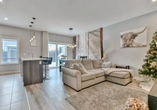 Maison à vendre - 377 Rue du Merlot, Sainte-Marthe-sur-le-Lac, J0N 1P0