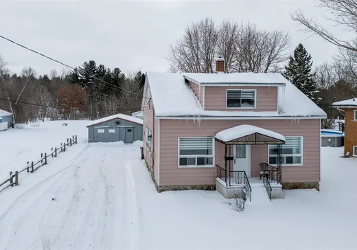 Maison à vendre - 2521 Boul. Mercure, Drummondville, J2A 1G8