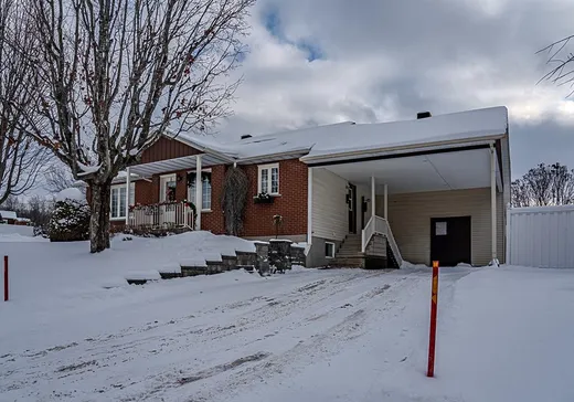 Bungalow à vendre - 124 Rue Poitras, Val des Sources, J1T3Z2