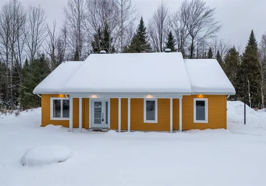 House for sale - 121 Rue Parent, Saint-Adalbert, J0A 1E0