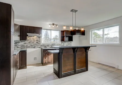 Maison à vendre - 913 Boul. de La Salette, Saint-Jérôme, J5L 2J4