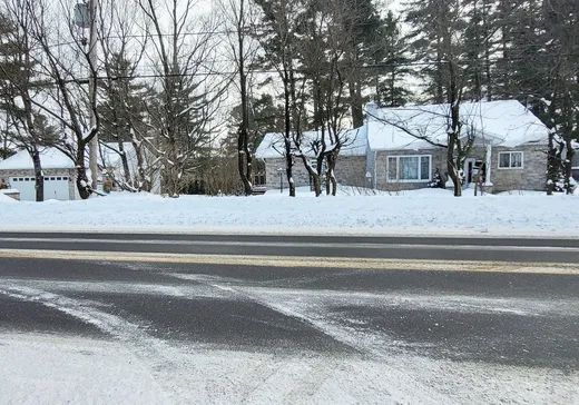 Maison à vendre - 3228 Rue Principale O., Magog, J1X 0J3