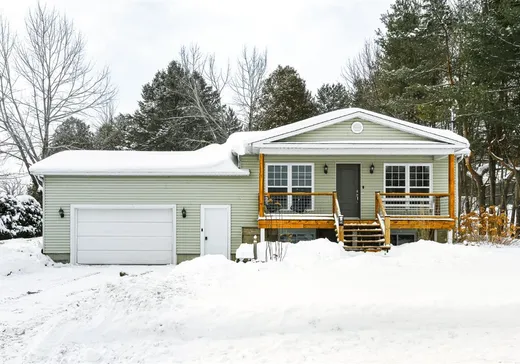 Maison à vendre - 187 Rue Leblond, St-Francois-Xavier-de-Brompton, J0B 2V0