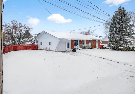 Maison à vendre - 3 Rue Picard, Kingsey Falls, J0A 1B0