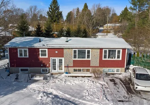 Maison à vendre - 30 Rue d'Iberville, Bromont, J2L 1L2