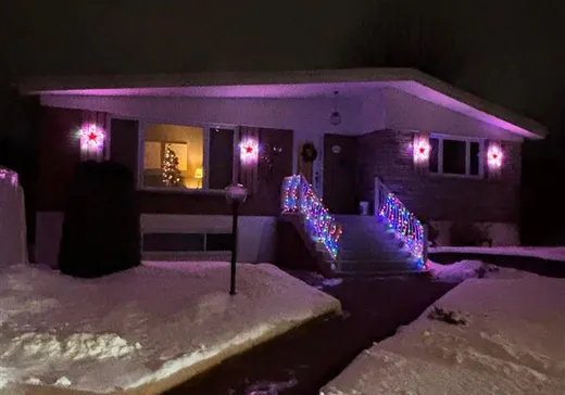 Maison à vendre - 216 8e Avenue, Laval (Chomedey), H7N 4G9