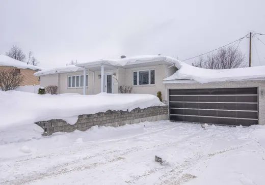 Two or more stories for sale - 960 Boul. Forest, Val-d'Or, J9P2L7