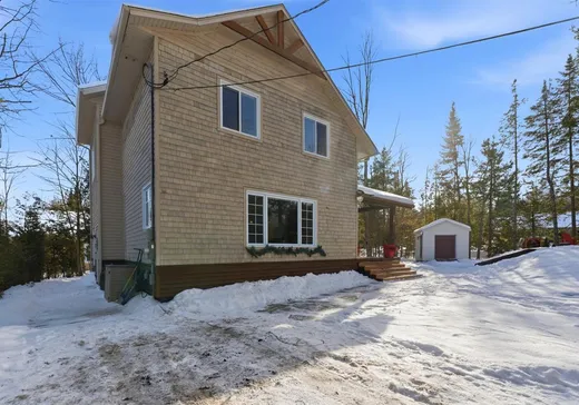 Maison à vendre - 24 106e Rue, Magog, J1X 0M6