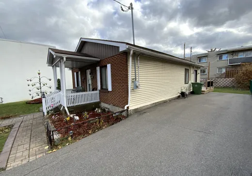 House for sale - 5180 Rue Paul-Pau, Saint-Justin, H1K 2M8