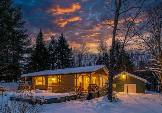 Maison à étages à vendre - 803 Rue Napoléon, Saint-Colomban, J5K1P9