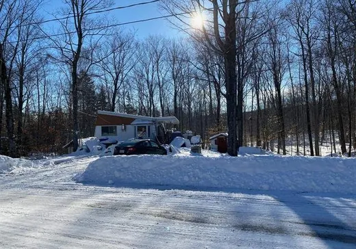 Maison à vendre - 140 Rue du Barrage, Saint-Calixte, J0K 1Z0