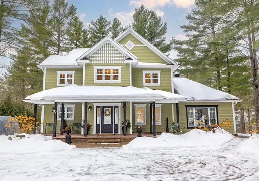 Maison à étages à vendre - 9 Rue des Marronniers, Magog, J1X7K7