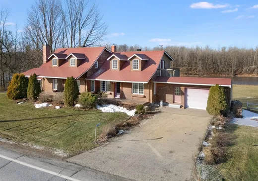 Maison à étages à vendre - 2100 Ch. Yamaska, Farnham, J2N0S8