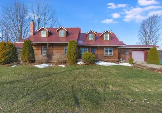 Maison à vendre - 2100 Ch. Yamaska, Farnham, J2N 0S8