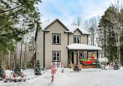 Maison à vendre - 168 Rue des Érables, Dixville, J0B 1P0