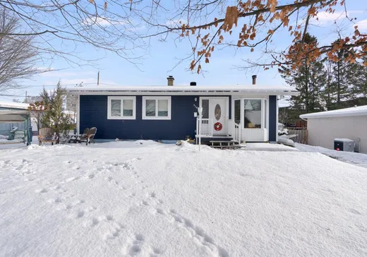 Bungalow à vendre - 770 Rue Sideleau, Fleurimont, J1E1H2