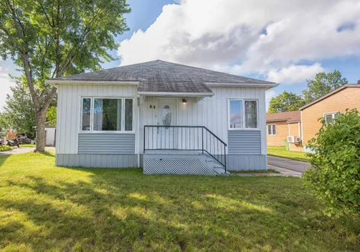 House for sale - 84 Rue Lafontaine, Amos, J9P 3C4