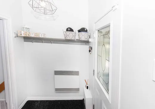 House for sale - 84 Rue Lafontaine, Amos, J9P 3C4