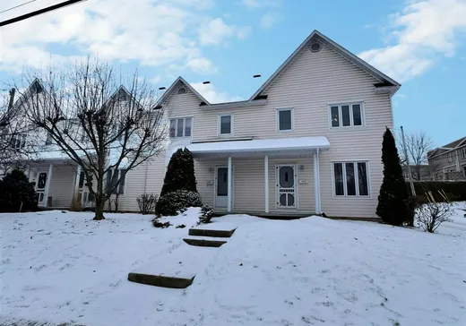 Two or more stories for sale - 489 Rue Bolduc, Sherbrooke, J1L1H8