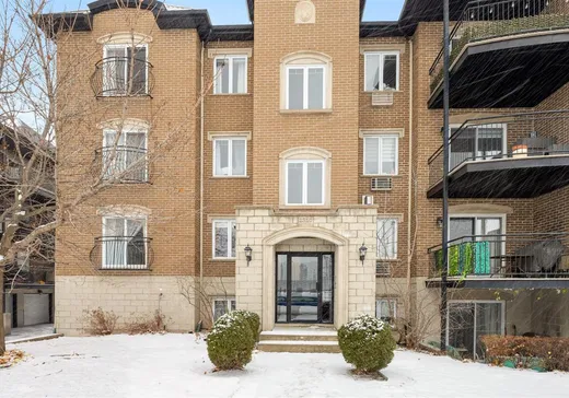 Condo for sale - 2310 Boul. Daniel-Johnson, App. 201, Laval (Chomedey), H7T3B5