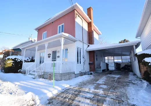 Maison à vendre - 1658 Rue St-Jean, Plessisville, G6L 2L3