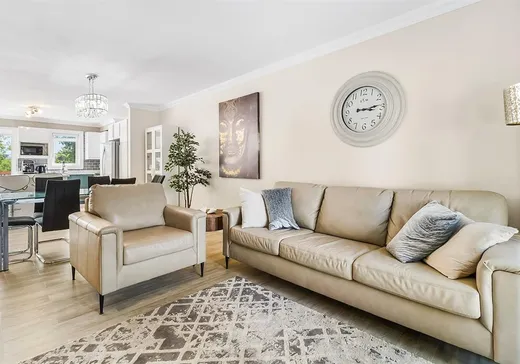 Maison à vendre - 122 Rue Versailles, Saint-Constant, J5A 2M2