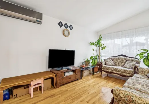 Maison à vendre - 11078 Boul. St-Vital, Montréal (Nord), H1H 4T6