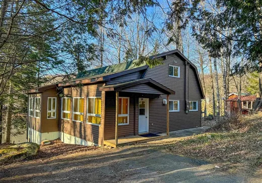 House for sale - 51 Ch. du Lac, Brownsburg-Chatham, J8G 2M1