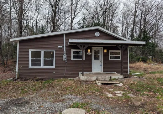 Bungalow à vendre - 130 Ch. des Chênes, Shawinigan, G9R1M8