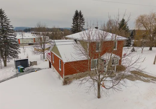 House for sale - 590 1re Avenue, Weedon, J0B 3J0