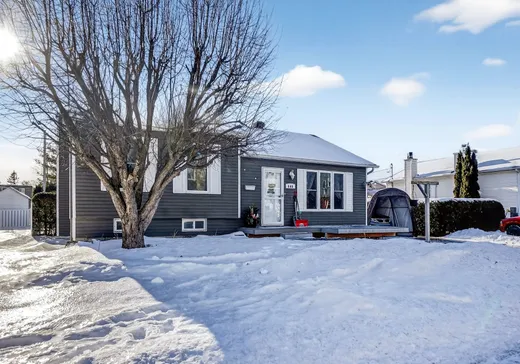 House for sale - 640 Rue Robidoux, Marieville, J3M 1A1