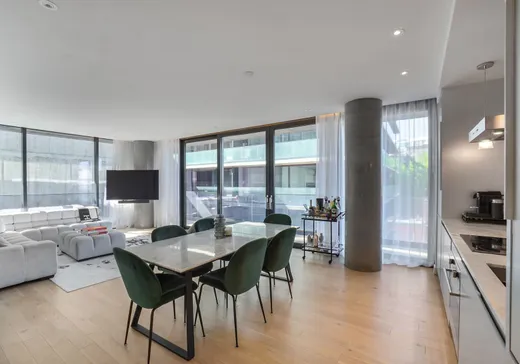 Condo à vendre - 242 Rue Young 604, Montréal (Centreville), H3C 0R7