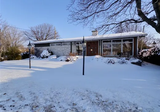 Bungalow for sale - 33 Rue Desjardins, Rivière-du-Loup, G5R1N2