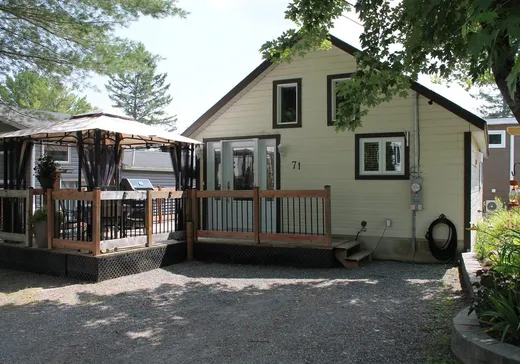 1 1/2 Storey for sale - 71 Ch. de la Vallée-Bleue, Val David, J0T2N0
