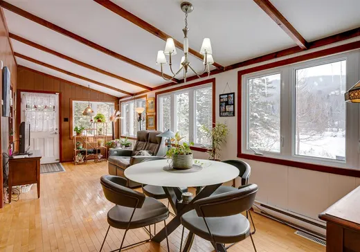 Maison à vendre - 931 Ch. des Cèdres, Sainte-Adèle, J8B 1V3