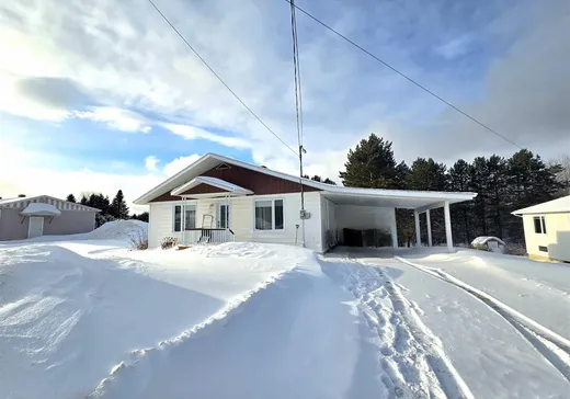Bungalow à vendre - 618 Route 108 E., Stornoway, G0Y1N0