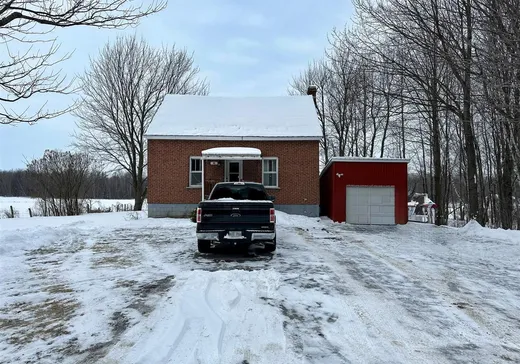 1 1/2 Storey for sale - 25 Route de la Grande-Ligne, st-rosaire, G0Z1K0