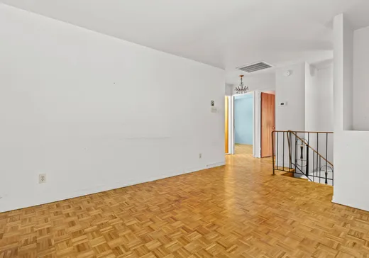 Maison à vendre - 3410 Rue Howard, St-Hubert, J3Y 4Z7