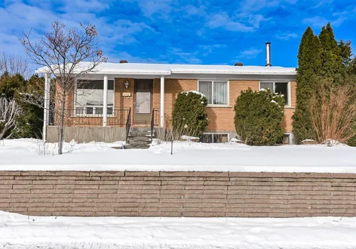 Bungalow for sale - 146 Boul. René-A.-Robert, Sainte-Thérèse, J7E1W1