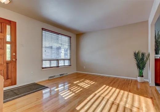 House for sale - 146 Boul. René-A.-Robert, Sainte-Thérèse, J7E 1W1