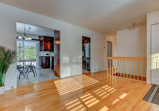 House for sale - 146 Boul. René-A.-Robert, Sainte-Thérèse, J7E 1W1