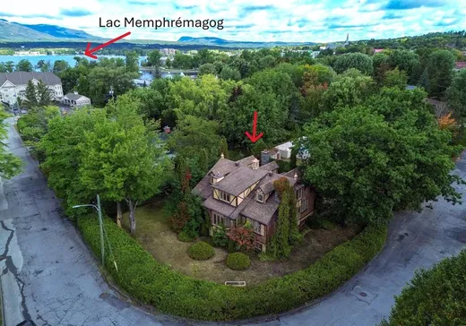 Maison à vendre - 245 Rue Martin, Magog, J1X 3M9