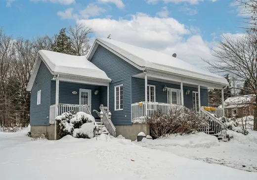 Bungalow à vendre - 120 Rue Amélie, Saint-Colomban, J5K1G3