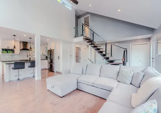 House for sale - 6112 Rue du Beau-Vallon, Val Morin, J0T 2R0