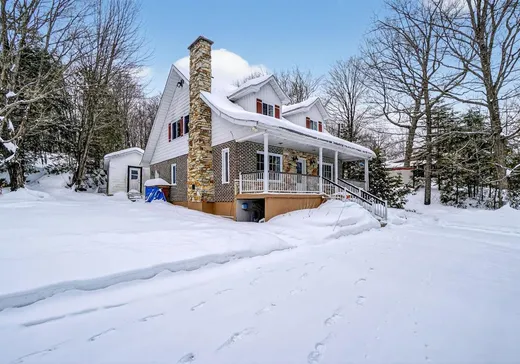 Two or more stories for sale - 1530 Rue Deroy, Saint-Calixte, J0K1Z0