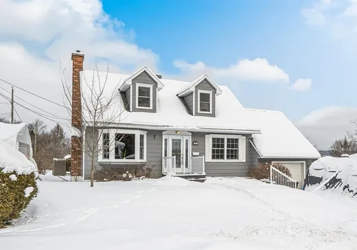 Maison à étages à vendre - 68 Rue Academy, Lennoxville, J1M1R2