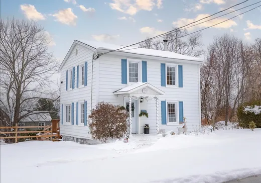 Maison à étages à vendre - 745 Rue Merry N., Magog, J1X2G9